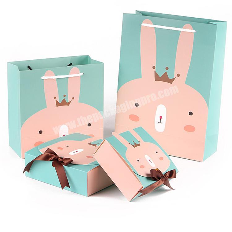 Luxury custom logo cardboard gift valentine food box for candy packing