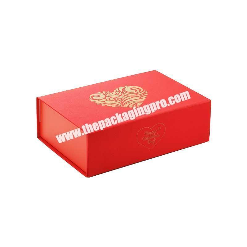 Luxury custom logo printing red fabric cover magnet gift packaging boxes