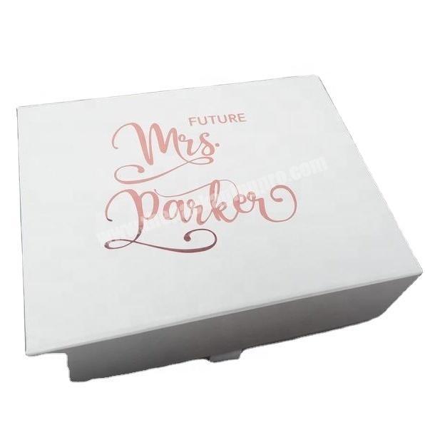 Luxury magnetic gift box personalized bridesmaid gift box birthday customizable gift box