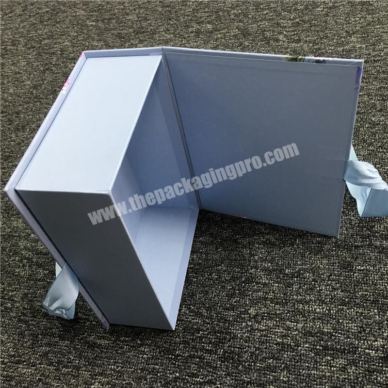 Luxury Paper Gift Box Packaging Foldable Paper Gift Box With Ribbon