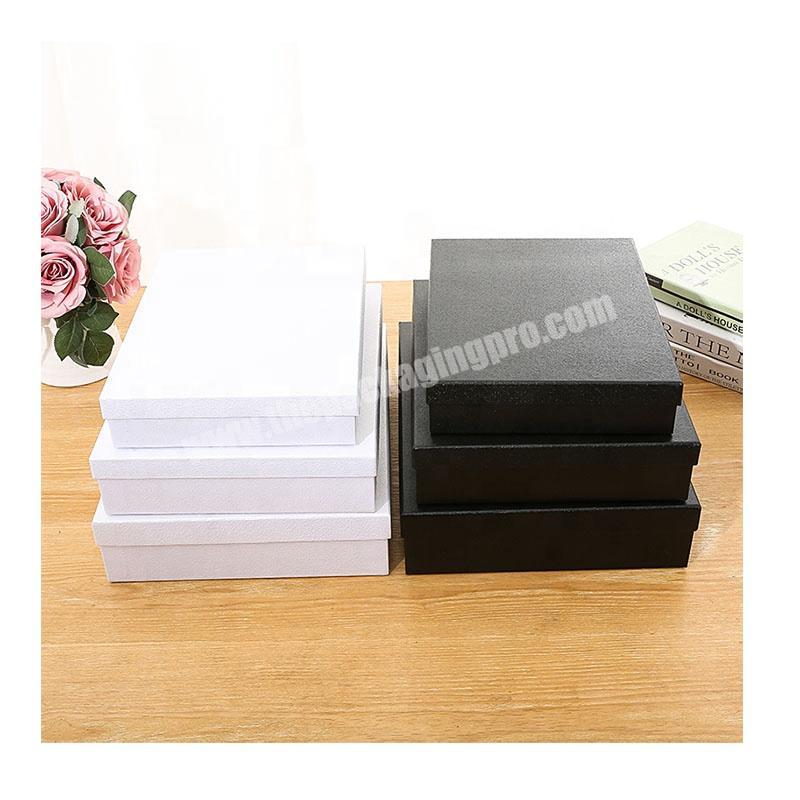 Luxury Printed Lid And Base Style Black Cardboard Packaging Gift Box For Men