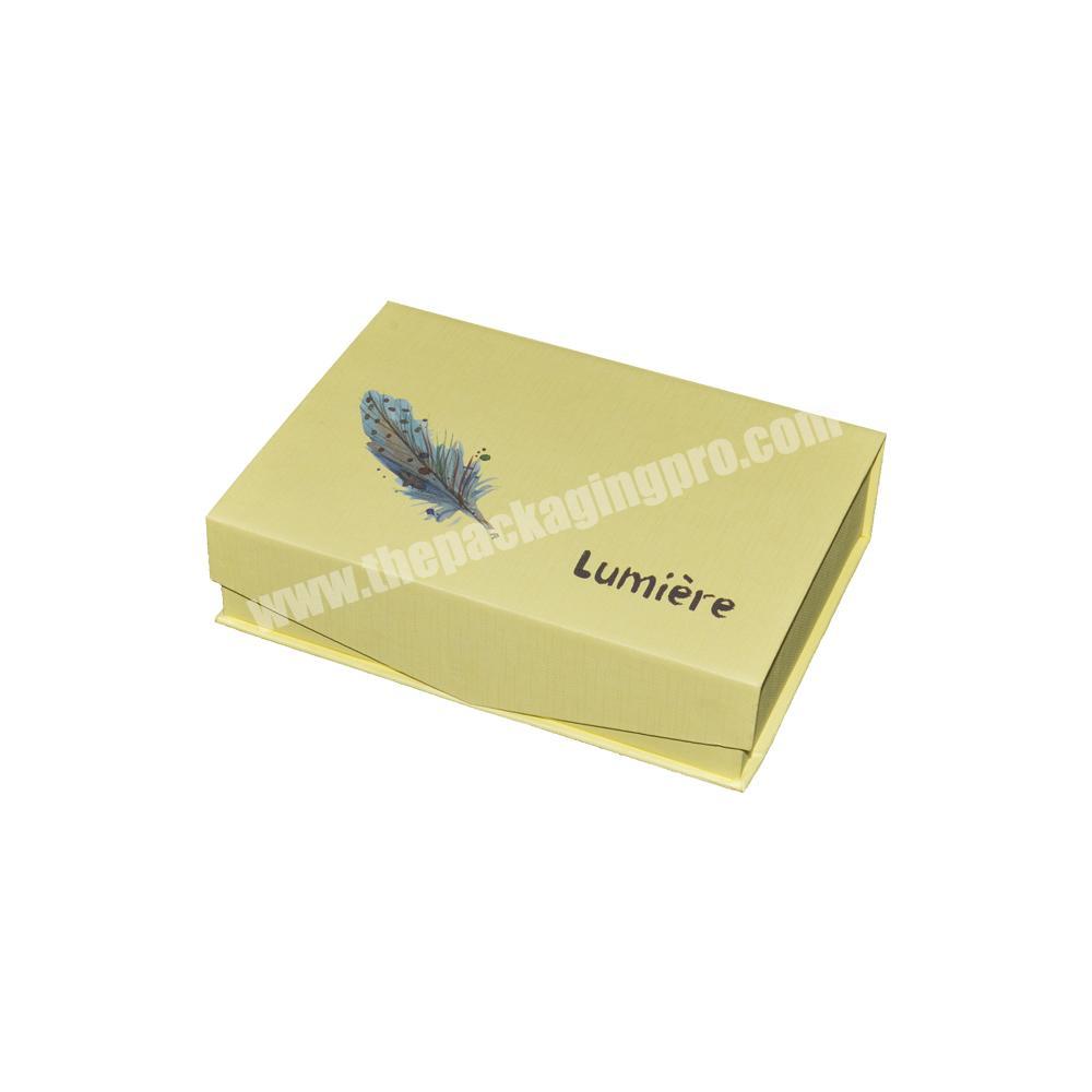 Luxury printed linen fancy paper magnetic closure gift boxes for shawl, book shaped scarves packaging box