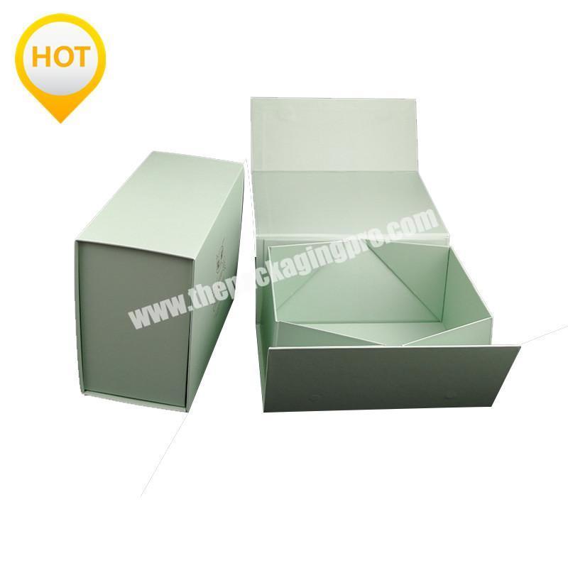 Luxury Rigid and Lovely Green Color Paper Magnet Closure Folding Style Packaging Gift Box