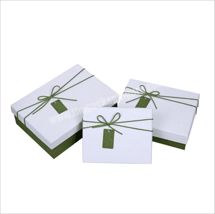 luxury white cardboard magnetic gift boxes
