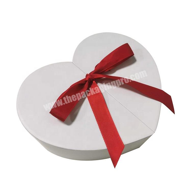Manufacturer Cardboard Paper Packaging Heart Shaped Candy Chocolate Gift Box With Ribbon