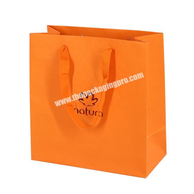 Manufacturer Customized Logo Recyclable Packing CMYK Packaging Paper Bag Poland for Gift
