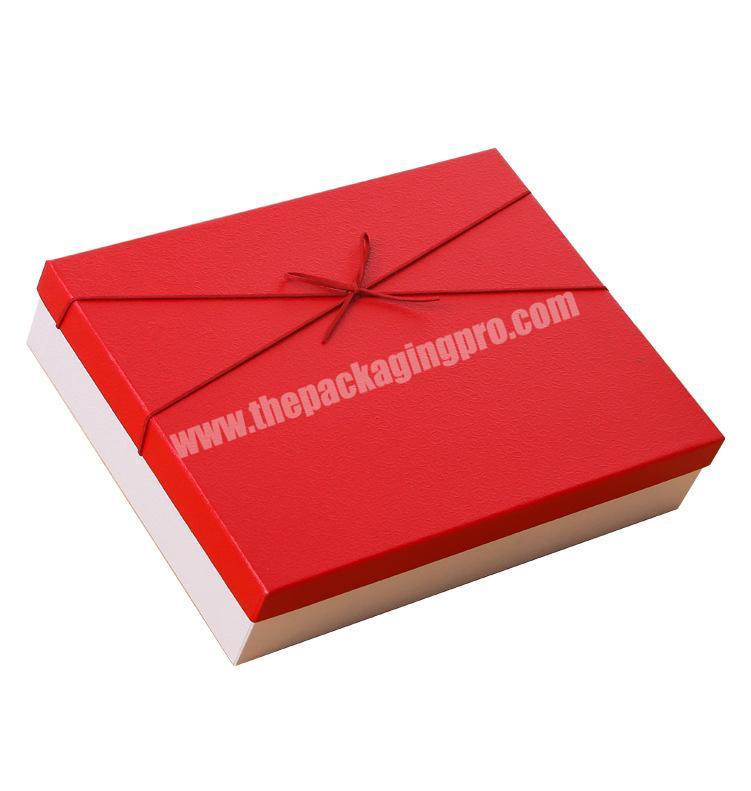 Manufacturers supply custom rectangular chinese red wedding festive gift box with hand