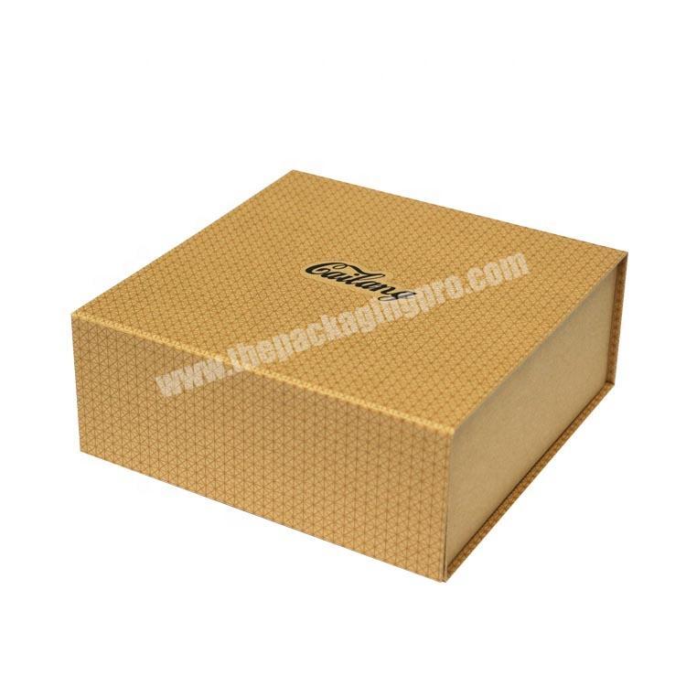 Megnetic custom printed cardboard flat pack baseball hat packaging box