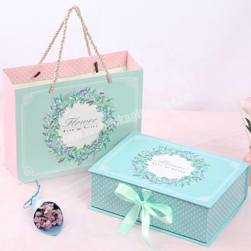 Packaging box with ribbon handle