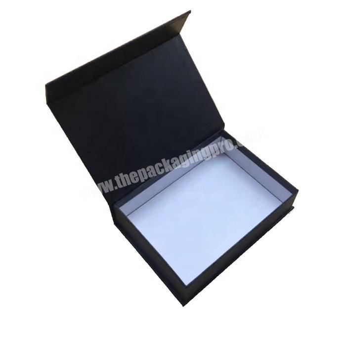 Paper magnetic closure packaging gift box for storage with package