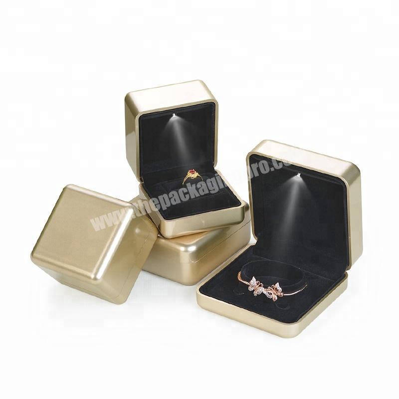 Pendant Box Black Jewelry Case Organizer Gift Ring Box with LED Light