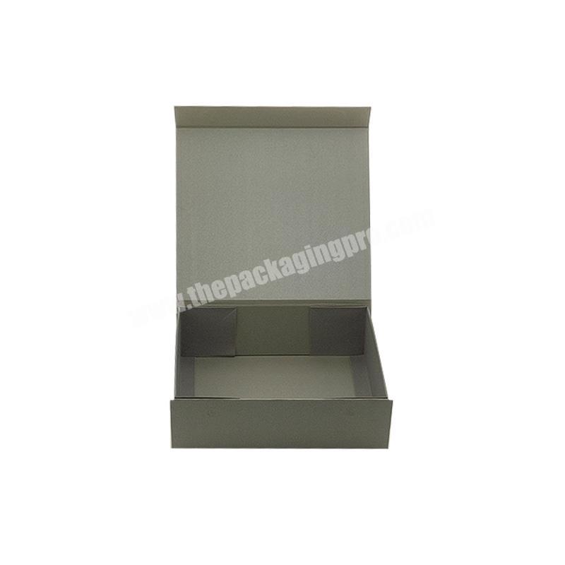 Personalized color design folding magnetic closure foldable gift box