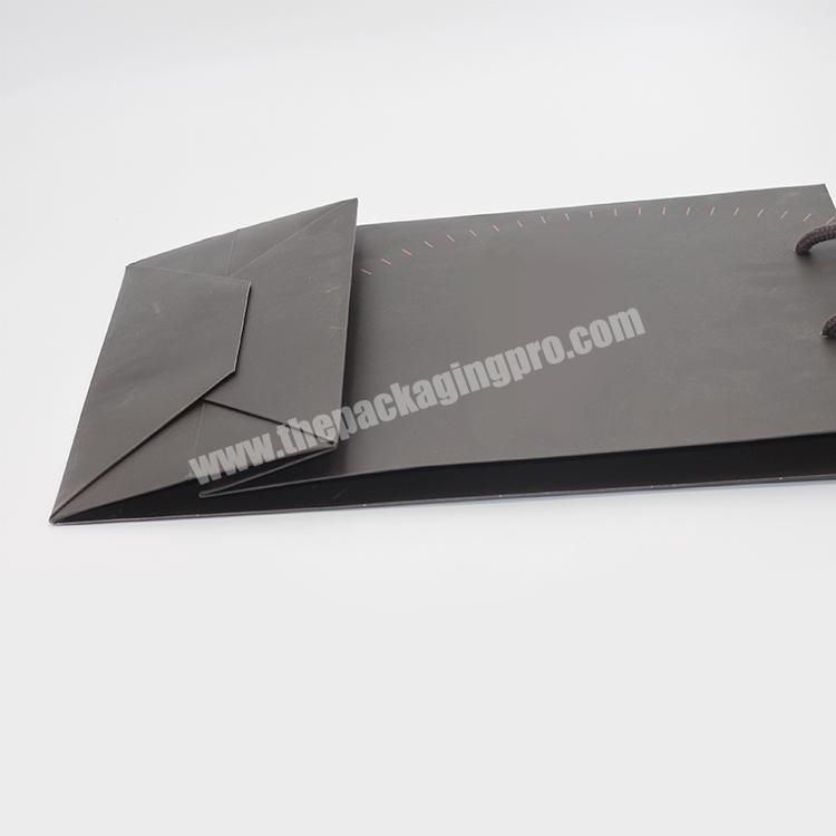 Personalized Custom Print Customized Black paper bagpackaging gift bags manufacturer