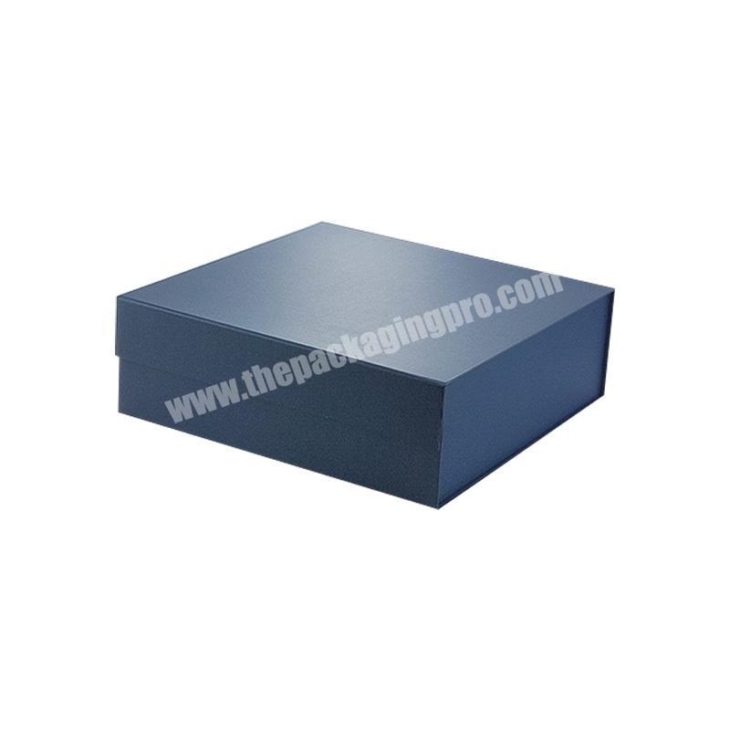 Personalized navy blue luxury magnetic folding hamper gift box for men's shaving product