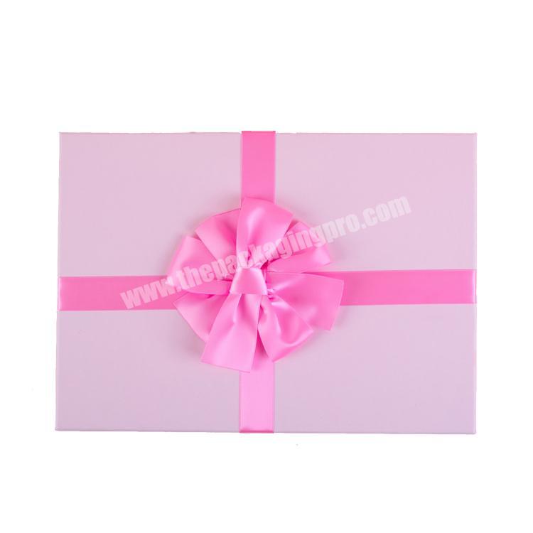 Pink cardboard gift box set with lid paper packaging