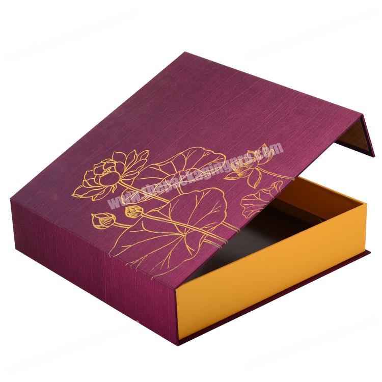 Popular custom luxury made closure gift magnetic cardboard box