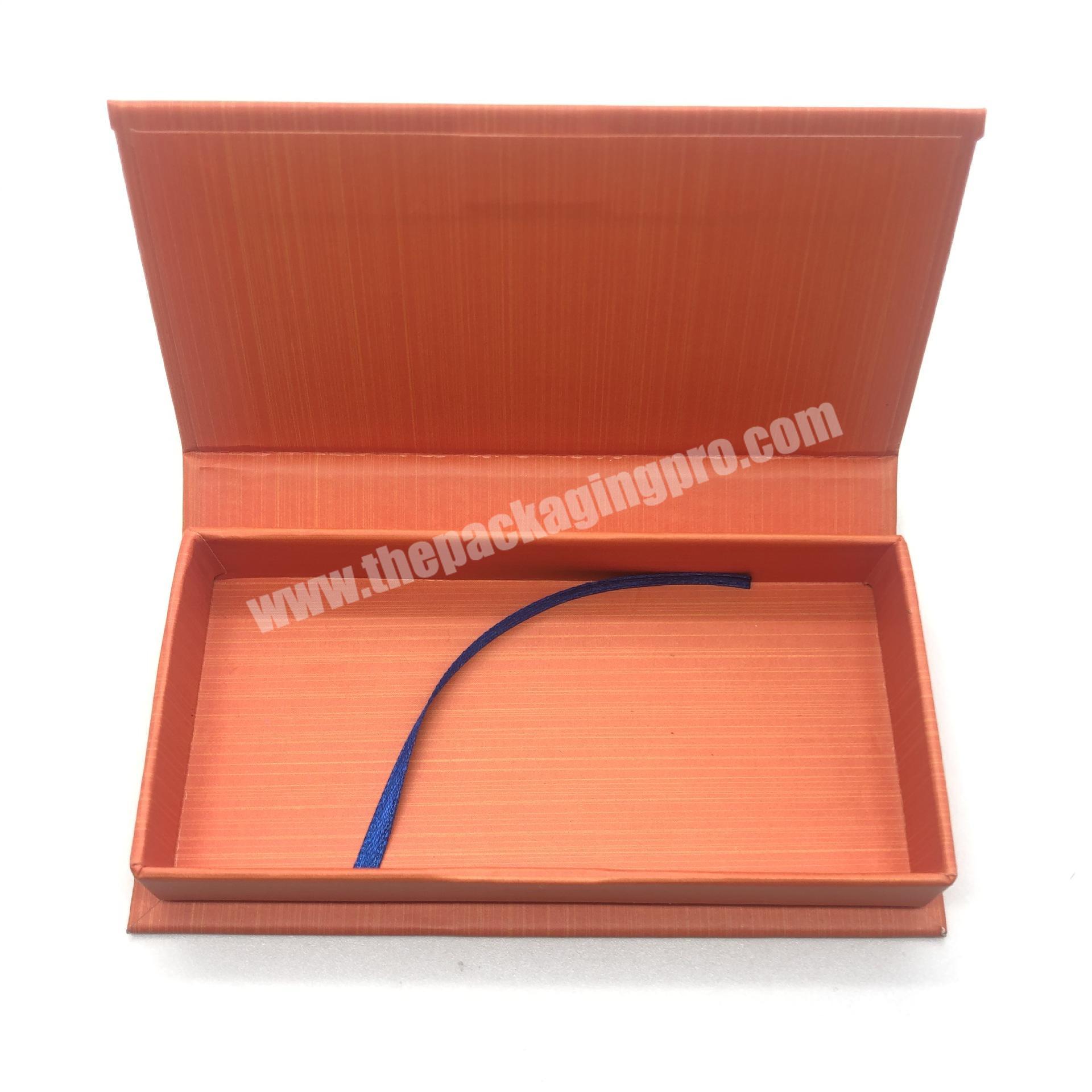 Private Label Luxury Paper Lash Book Shape Custom Eyelash Packaging Box 8 Pairs Fake Eyelashes Set Gift Boxes