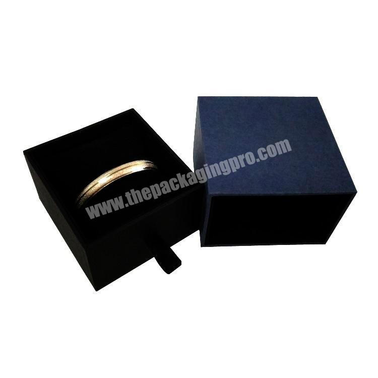 Recyclable Sliding Small Jewelry Box Packaging With A Pillow.