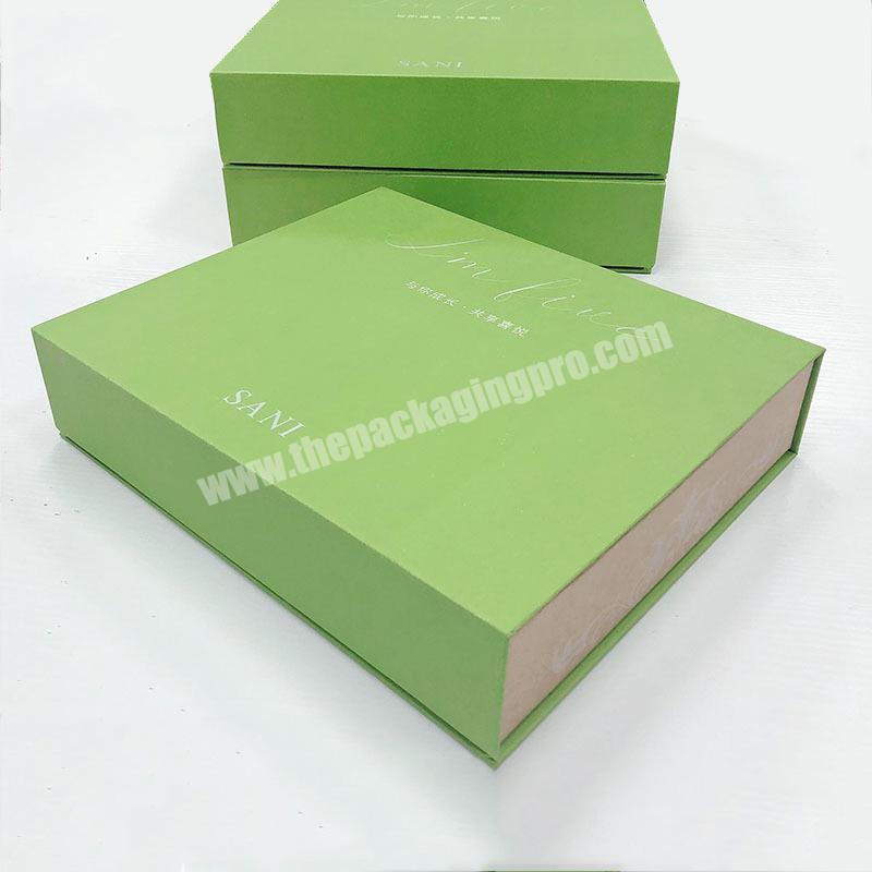 Reliable and cheap quality paper packaging box for men and women clothes storage