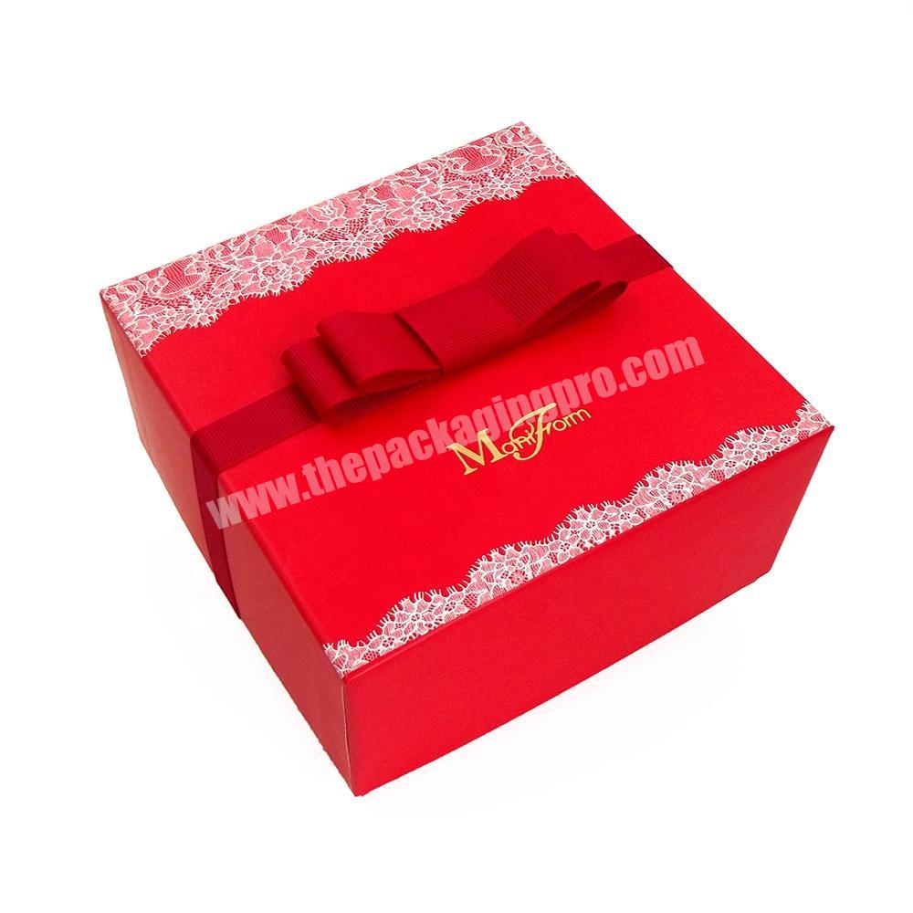 Ribbon closure gift paper box for tippet