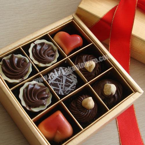 Ribbon Decorated Elegant luxury Color paper  Chocolate Box With Dividers