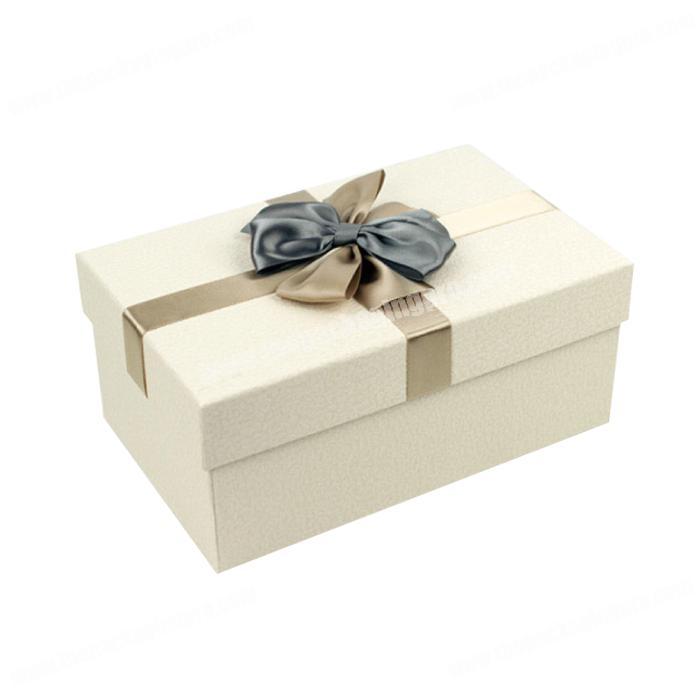 Luxury Large Golden Packaging Box With Bow & Tassel Embellishment - Luxury  Wedding Invitations, Handmade Invitations & Wedding Favors