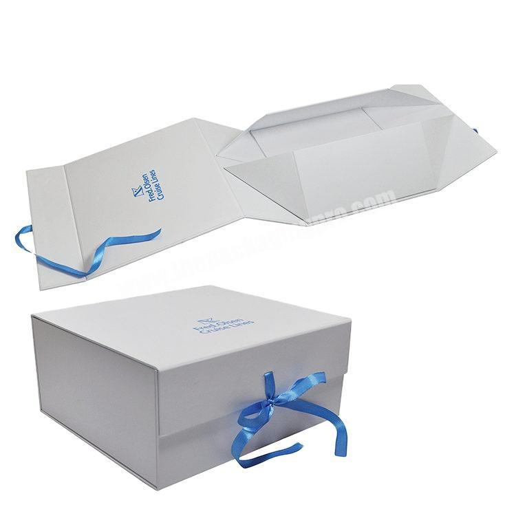 Shanghai factory easy to ship foldable paper packaging box with ribbon for christmas gift