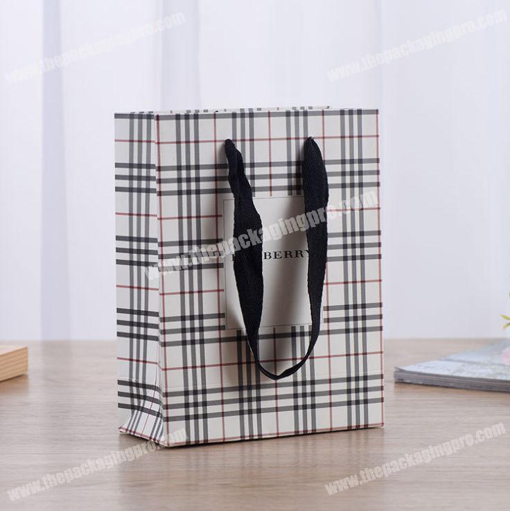 shopping custom paper bag with logo print with handle
