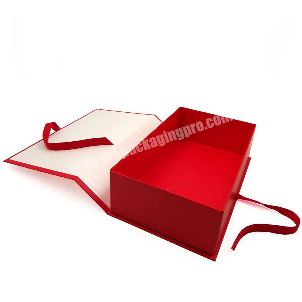 Smooth Magnetic Closure Rigid Cardboard Packaging Gift Paper Clothing Box With Ribbon