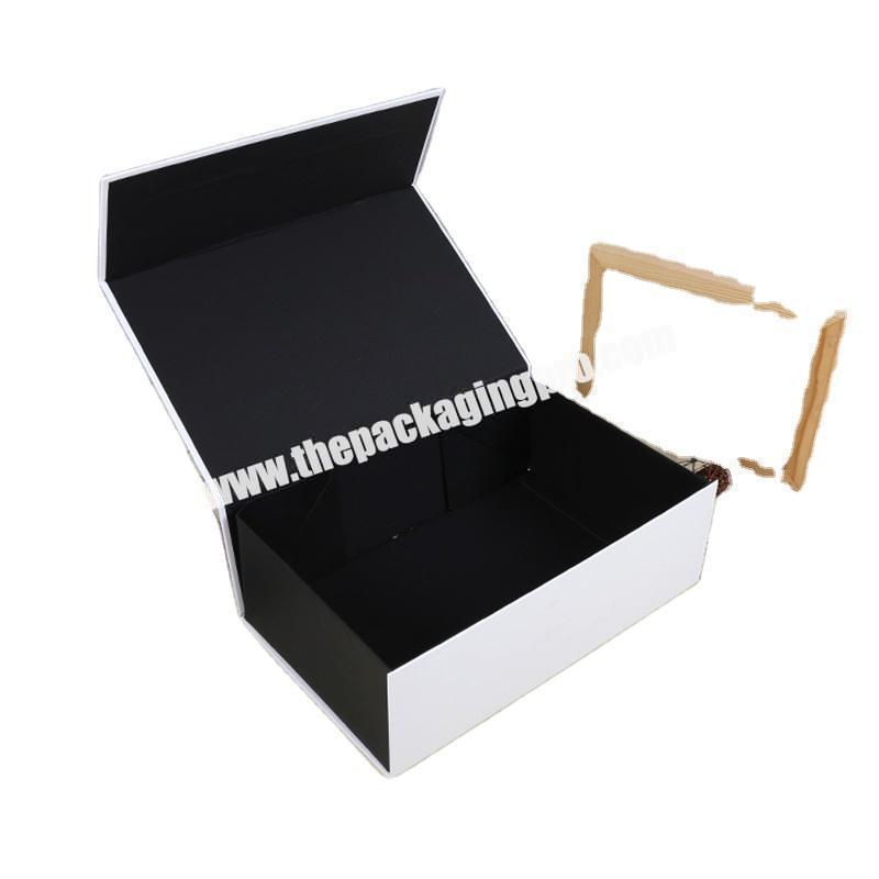 Square Magnetic Closure Flip Gift Box With Logo Gold Foil Matt Finish
