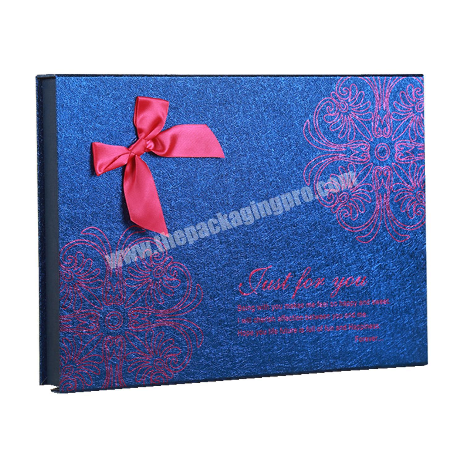 Square shape ribbon decorative chocolate praline boxes with custom logo and paper tray