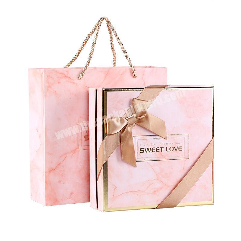 Universal Luxury Custom Cardboard Paper Light Pink Print Corrugated Box Clothing Gift Boxes Packaging For Mailer Shipping