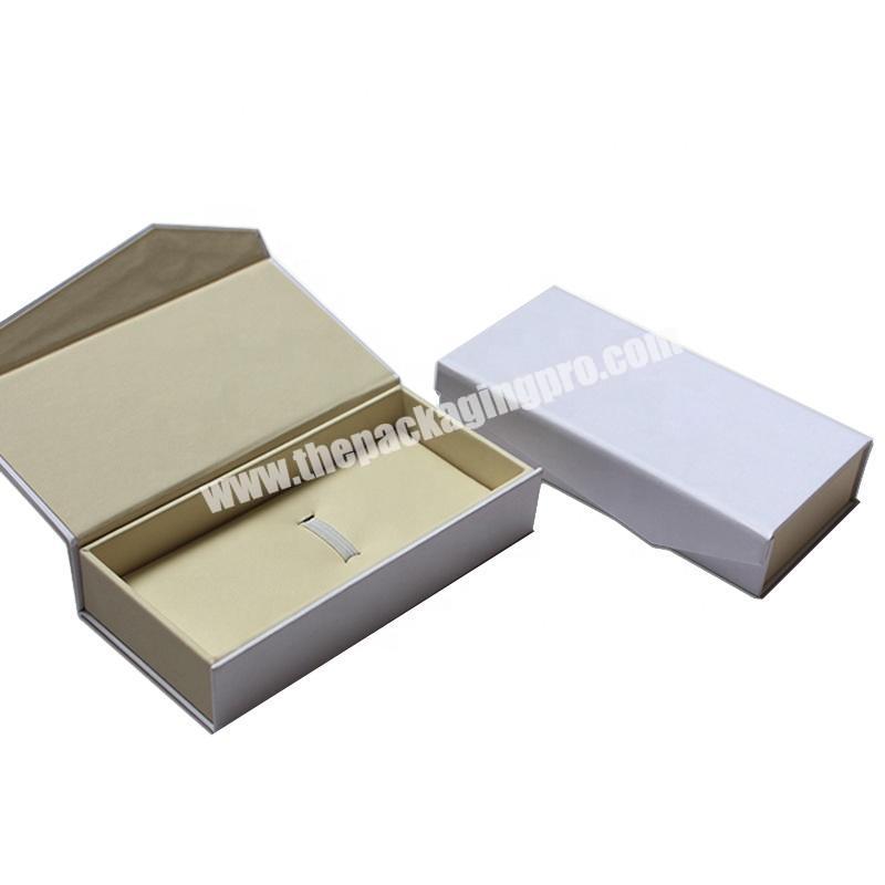 white and beige color printing customized magnetic lid foam folding magnet closure gift box