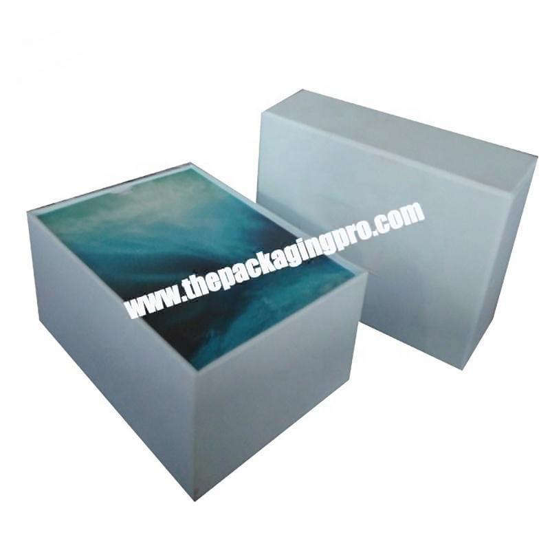 White cosmetic rigid folding gift packaging box with magnet closure for easy to ship and store