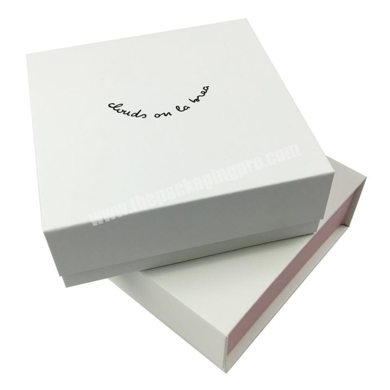 White Rigid Cardboard Packaging Magnetic Closure Shoe Boxes High End Collapsable Flat Packed Magnetic Paper Gift Box