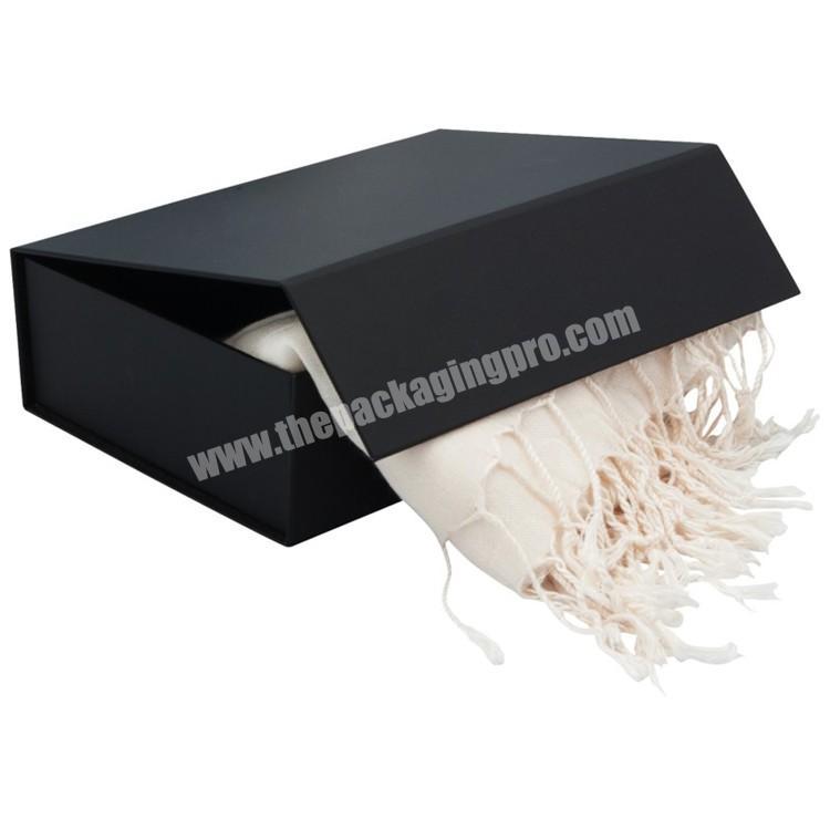 Wholesale Black Clothing Scarf Hard Paper Gift Box with Customized Logo Hot Stamping