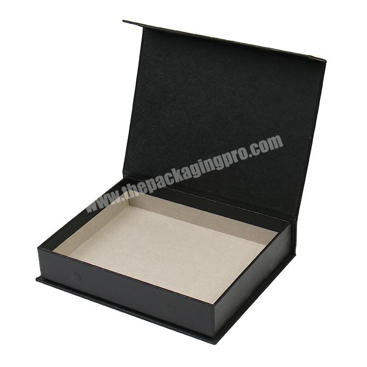 Wholesale Custom Clamshell Closure Gift Box with Magnetic Closures for T-shirt