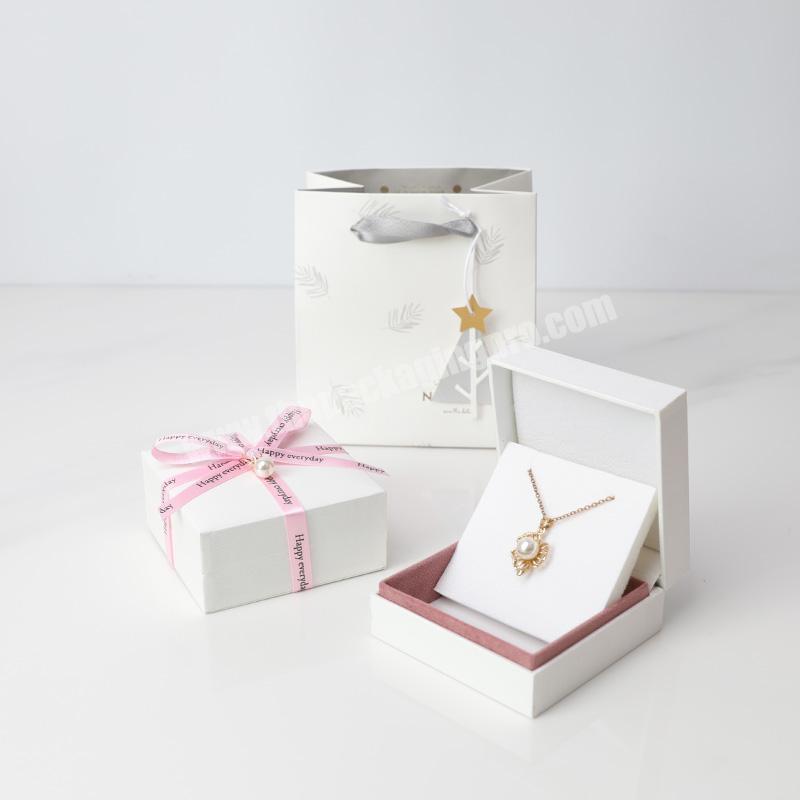 Wholesale custom jewelry packaging box velvet gift box