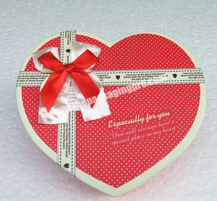 Wholesale Custom Luxury Heart Shaped Wedding Gift Paper Box
