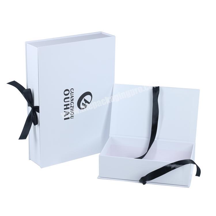 Wholesale custom print luxury white cardboard gift packing magnetic closure gift paper box printing