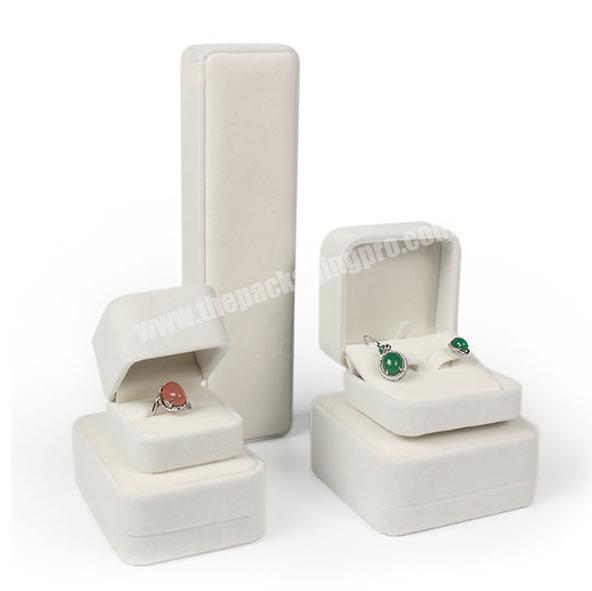 Wholesale Custom Square White Velvet Bracelet Jewelry Box