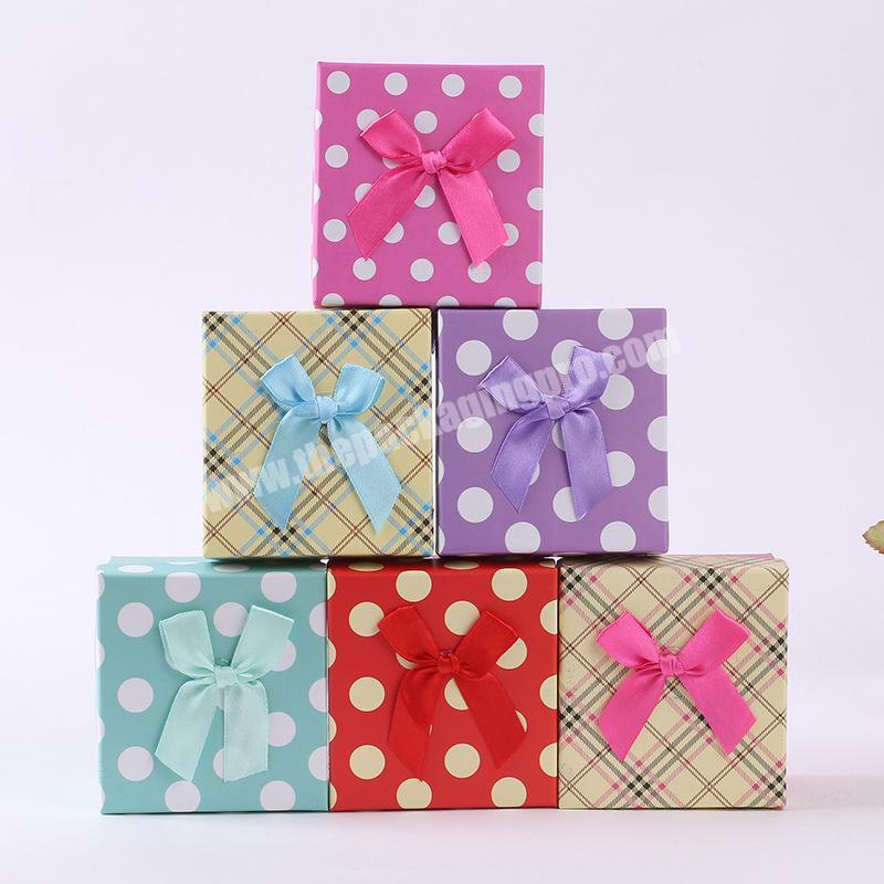 wholesale decoration design jewelry box mini gift packaging paper box with pillow