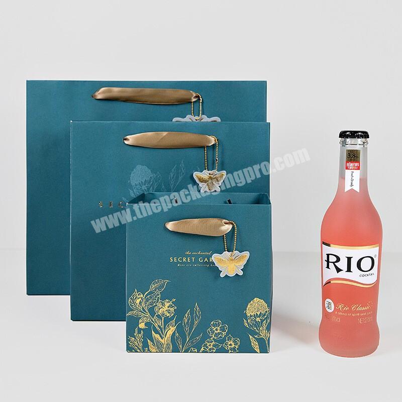 Wholesale High Quality Elegant Gold Stamping Portable Gift Packing Bag with Decoration
