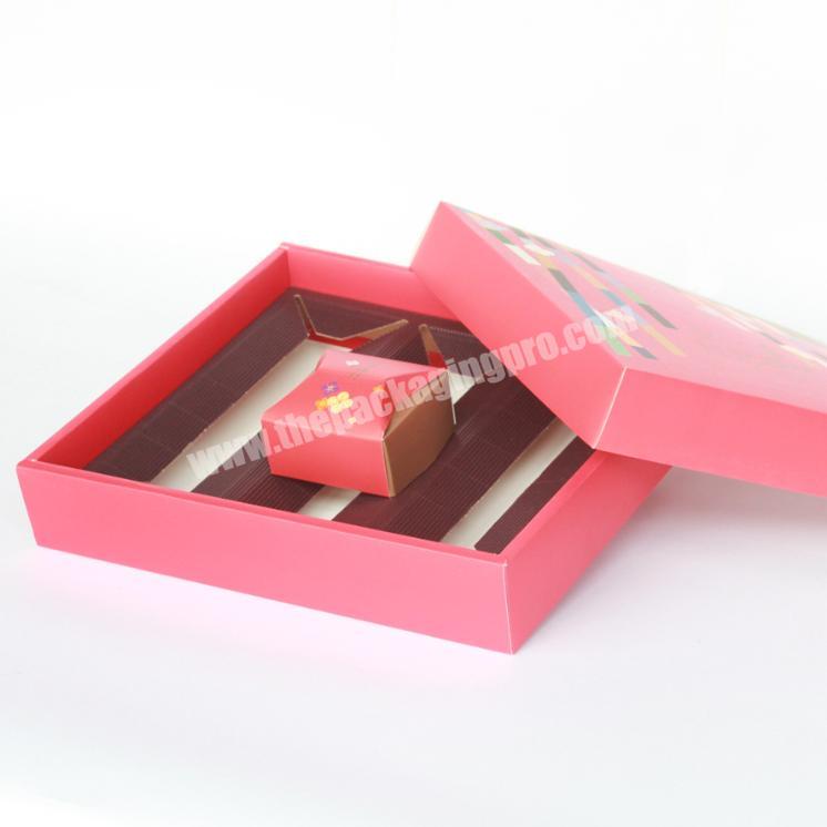 Wholesale paperboard empty macaron gift box with paper divider custom