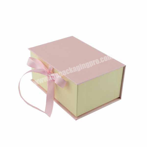 Wholesale Price Custom Logo Ribbon Packing  Paper Gift Box