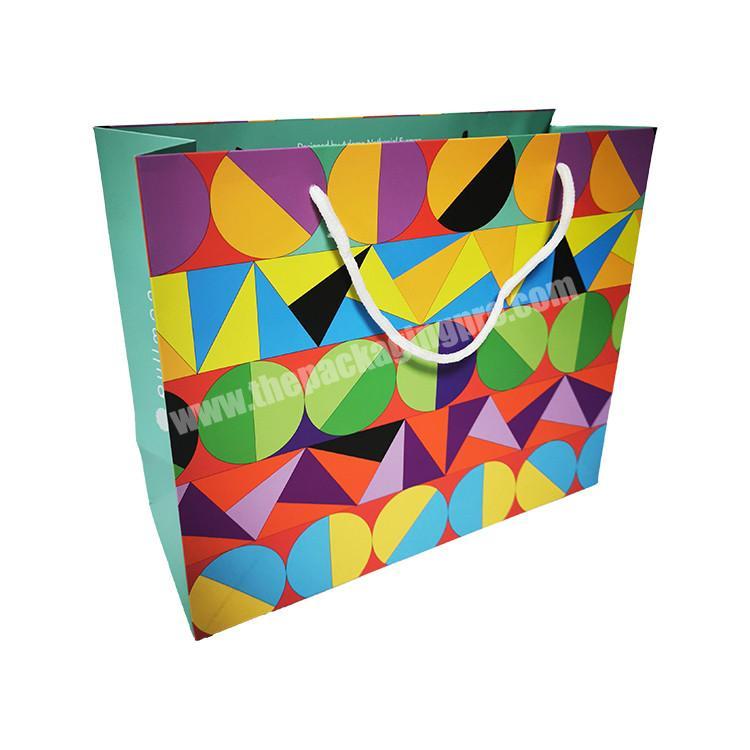 Wholesale Recycle custom print paper shopping bags with handles