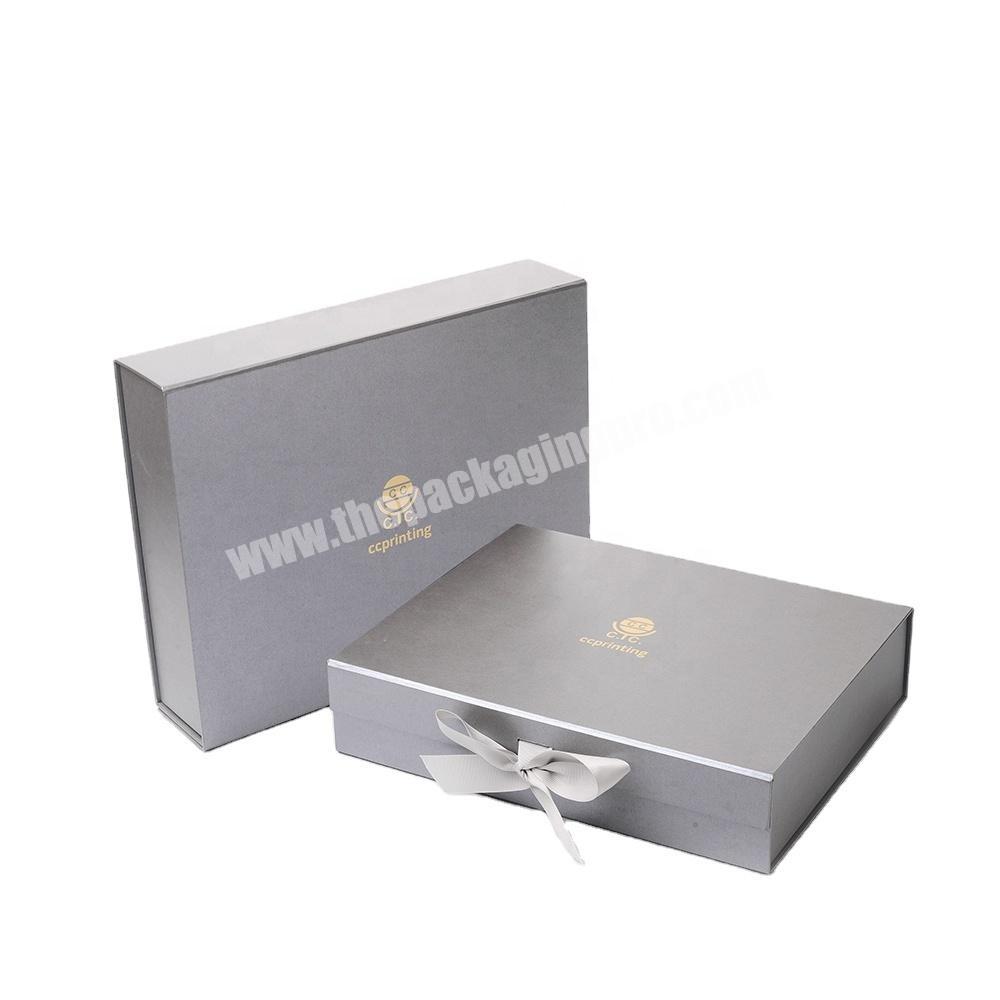 Wholesale Silver Luxury Custom Magnet Folding Gift Paper Packaging Box