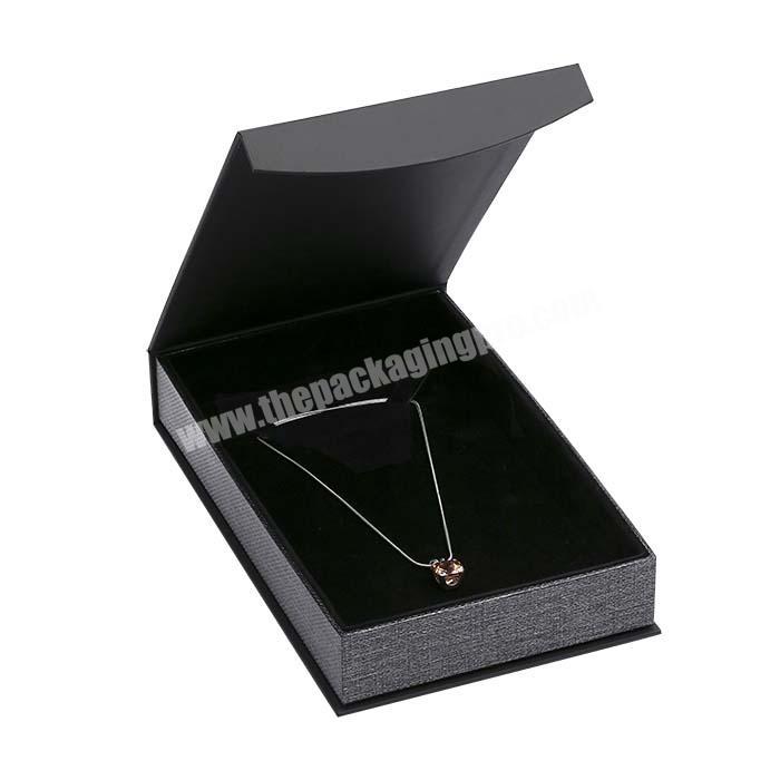 Wholesale Small Necklace Packaging Gift Box with Black Sponge