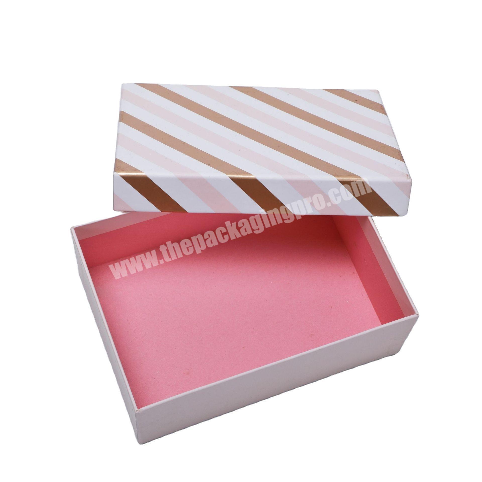 Yiwu factory customized internal pink lifting box packaging hot stamping silver foil LOGO gift box
