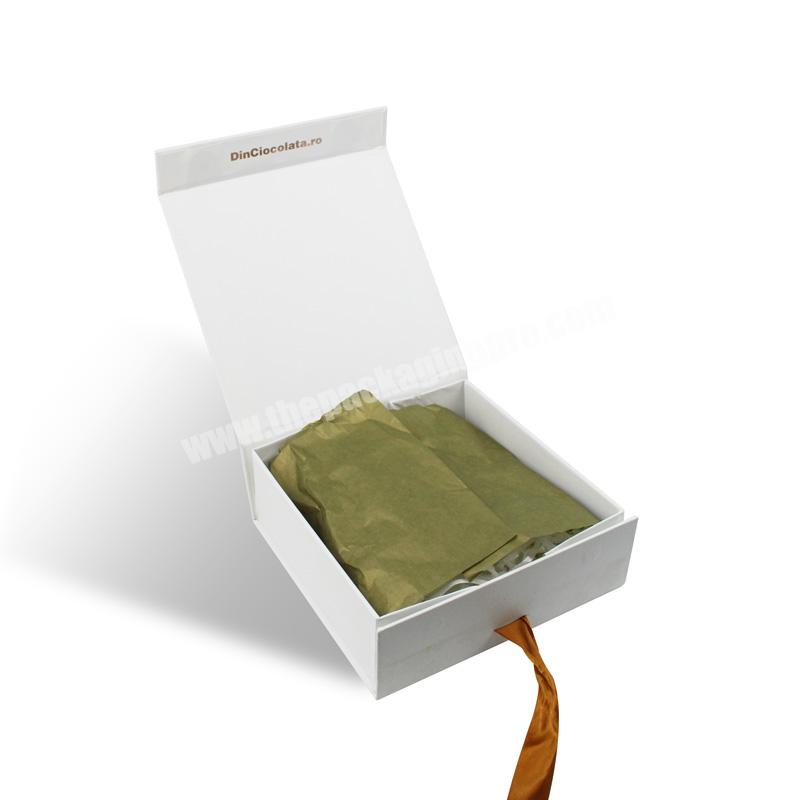 100% Manufacturer custom white magnetic folding paper luxury made box with ribbon packaging box custom logo